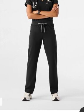 Figs High-Waisted Straight-Leg Pants in Black size XS Regular